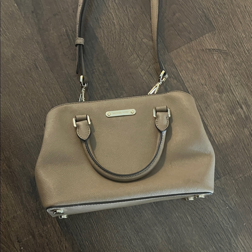 Michael Kors Tan Handbag Crossboddy removable strap